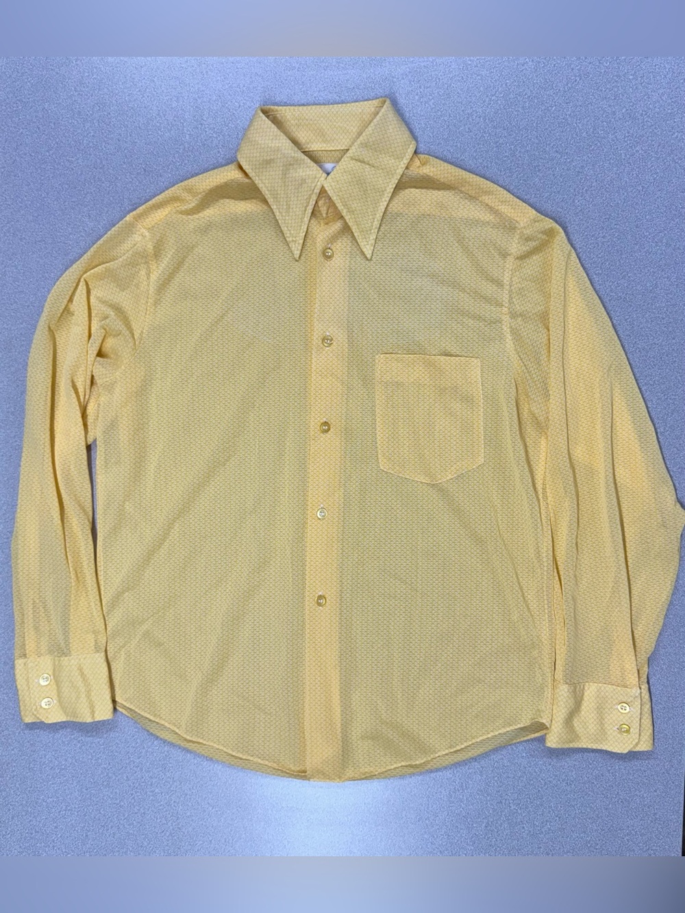 Vintage Permanent Press Yellow and White Diamond Geometric Print Dagger Collar